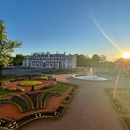 Lovely Near Kadriorg And City Centre Διαμέρισμα *